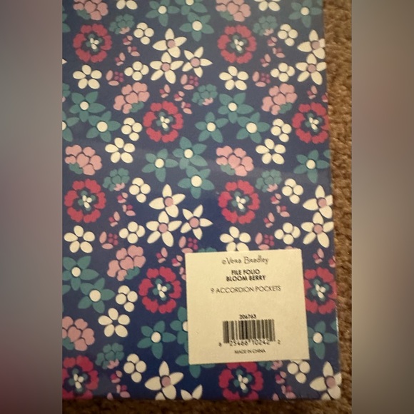Vera Bradley File Folio Bloom Berry - 22 X 9.25 File Folder 9 Accordion Pockets - Picture 13 of 13